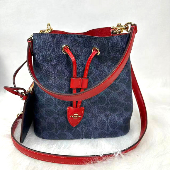 Coach Rowan Bucket Bag Crossbody In Signature Canvas In Denim/Bold Red CBH07 NWT - Picture 1 of 8